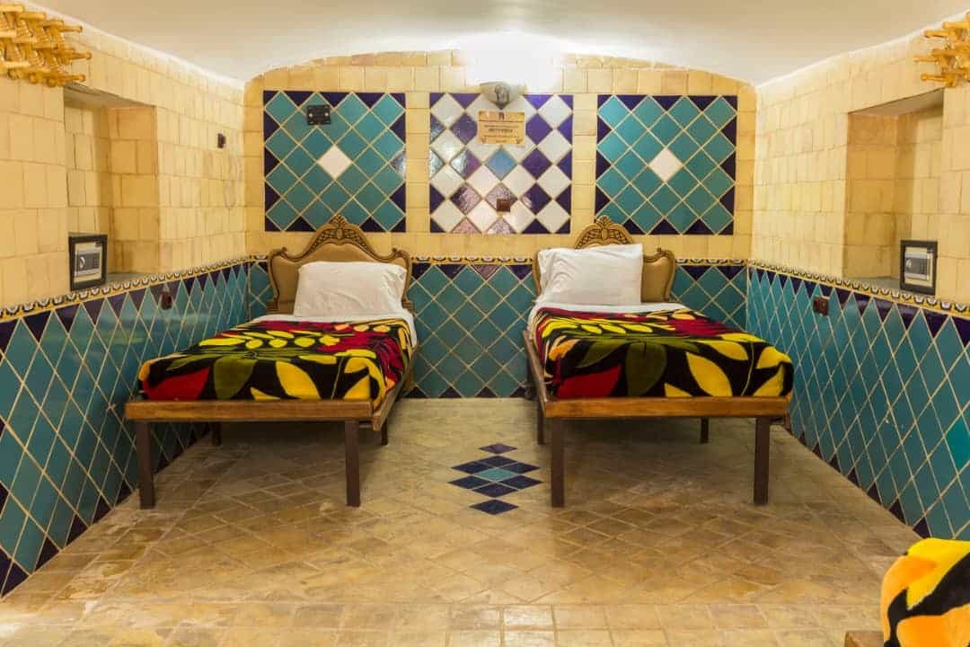 اجاره هتل سنتی در شیراز-119
