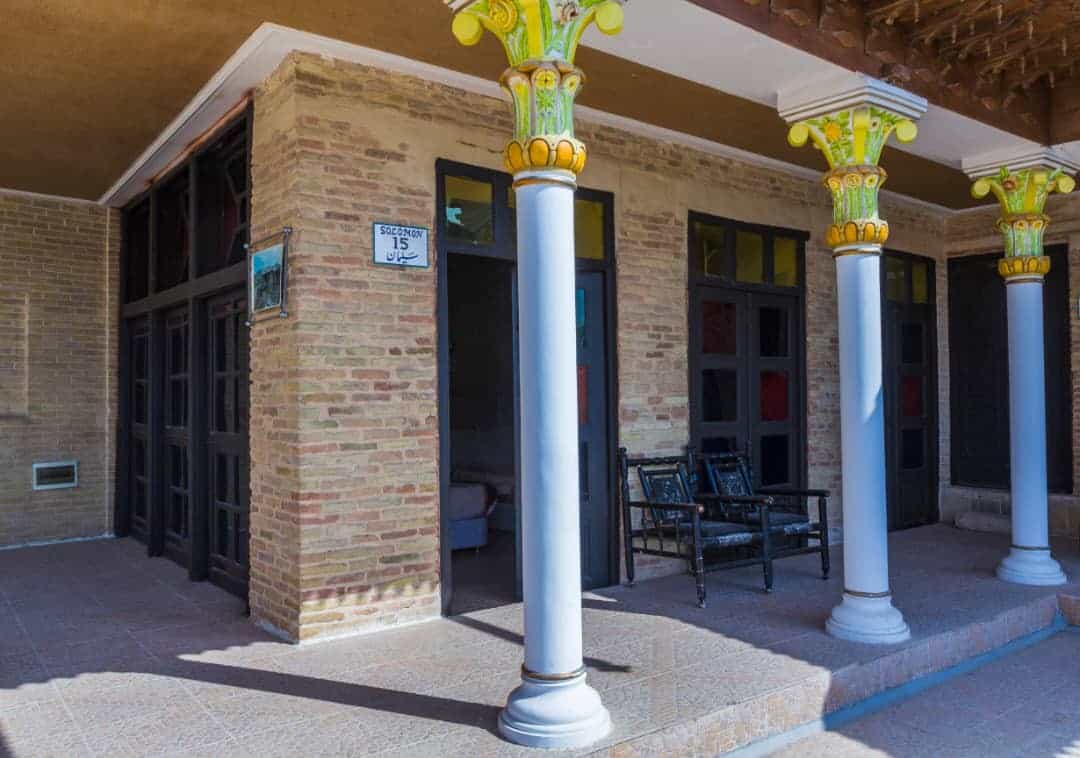 اجاره  اتاق سنتی در شیراز-15