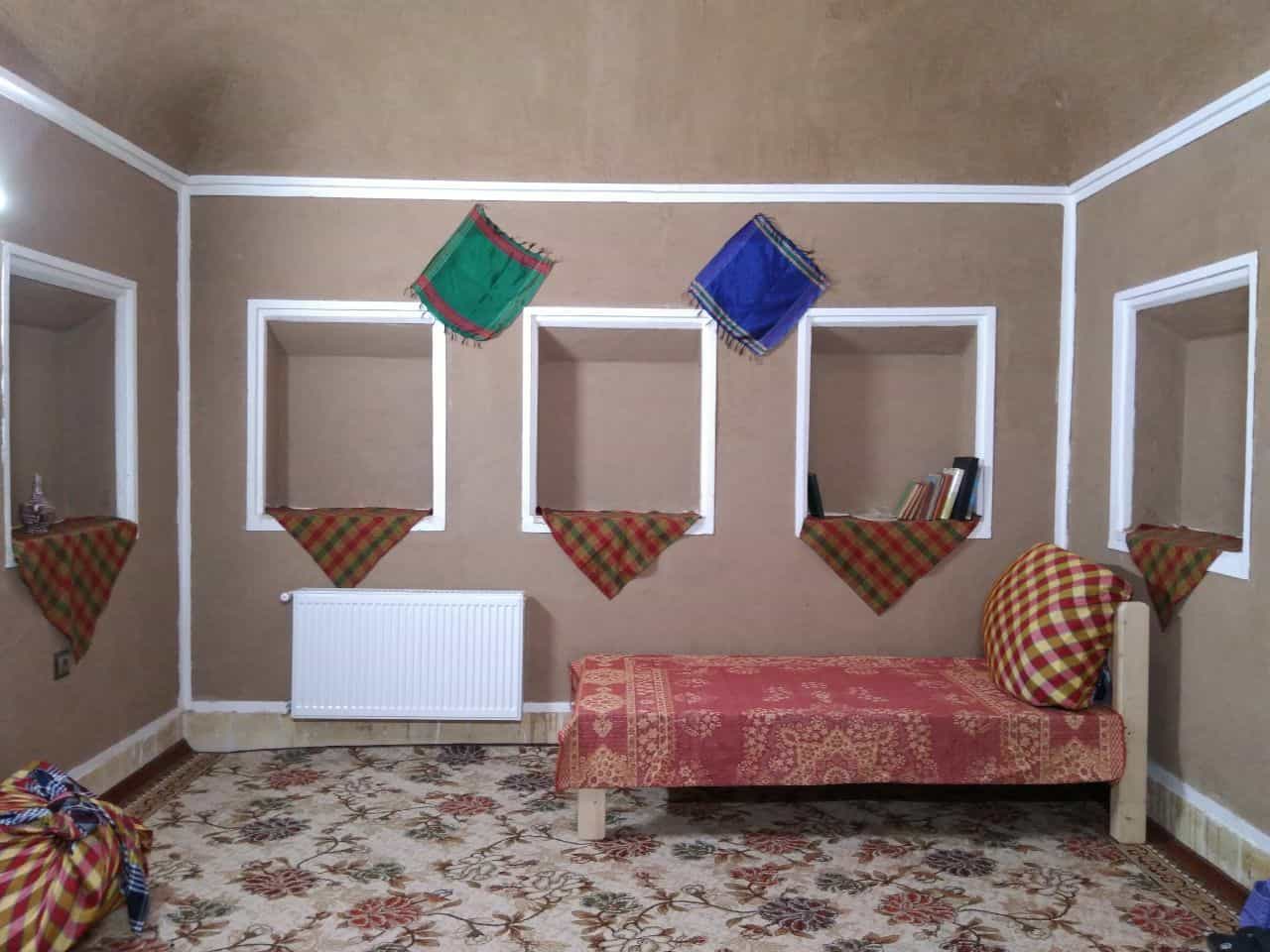 اجاره اتاق سنتی وهمن در شاهدیه یزد