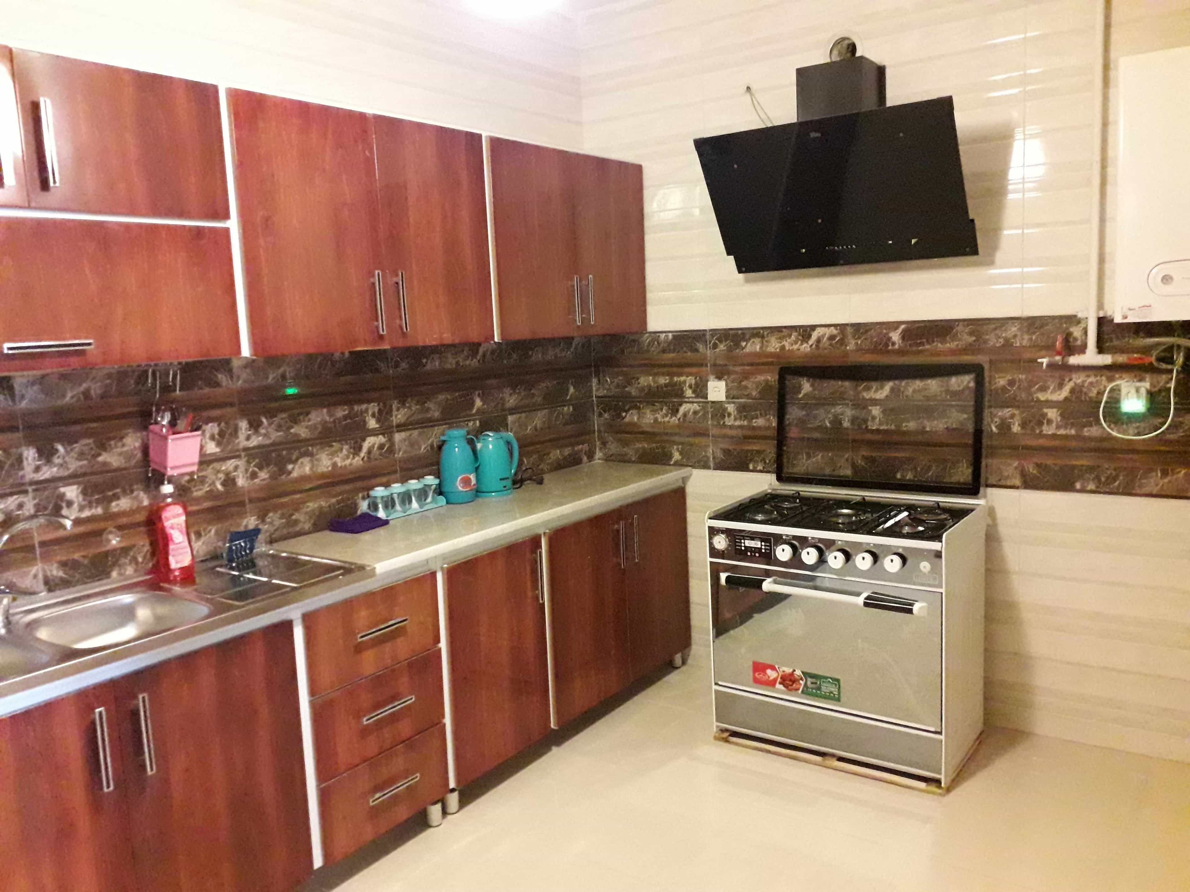 اجاره آپارتمان مبله سه خواب در زند شیراز 