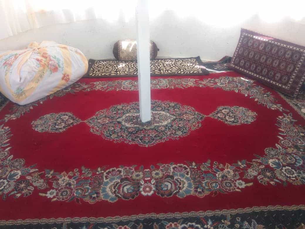 اجاره کلبه سنتی در خان زنیان -آلاچیق5