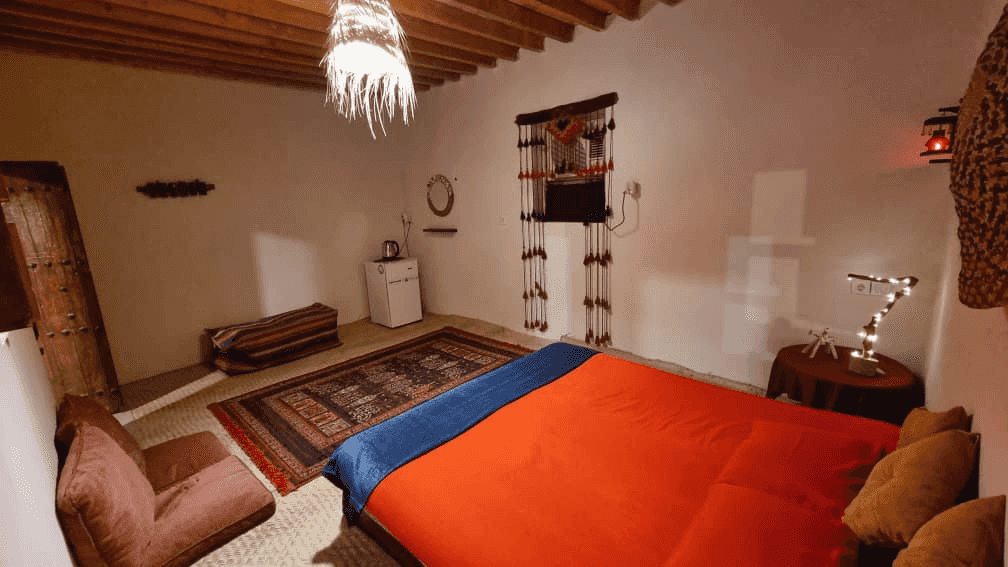 اجاره اتاق دوتخته در روستا مسن قشم نزدیک ساحل - تافال  حیاط و نما اتاق ها 