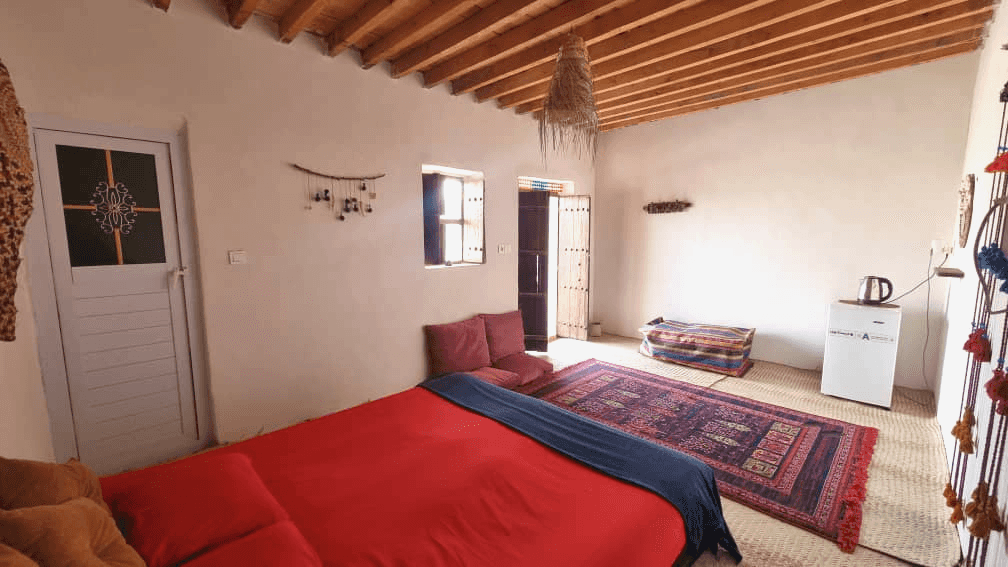 اجاره اتاق دوتخته در روستا مسن قشم نزدیک ساحل - تافال  حیاط و نما اتاق ها 