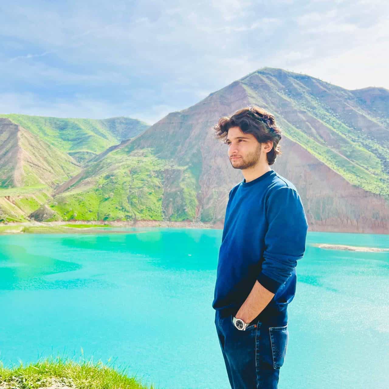 پویا