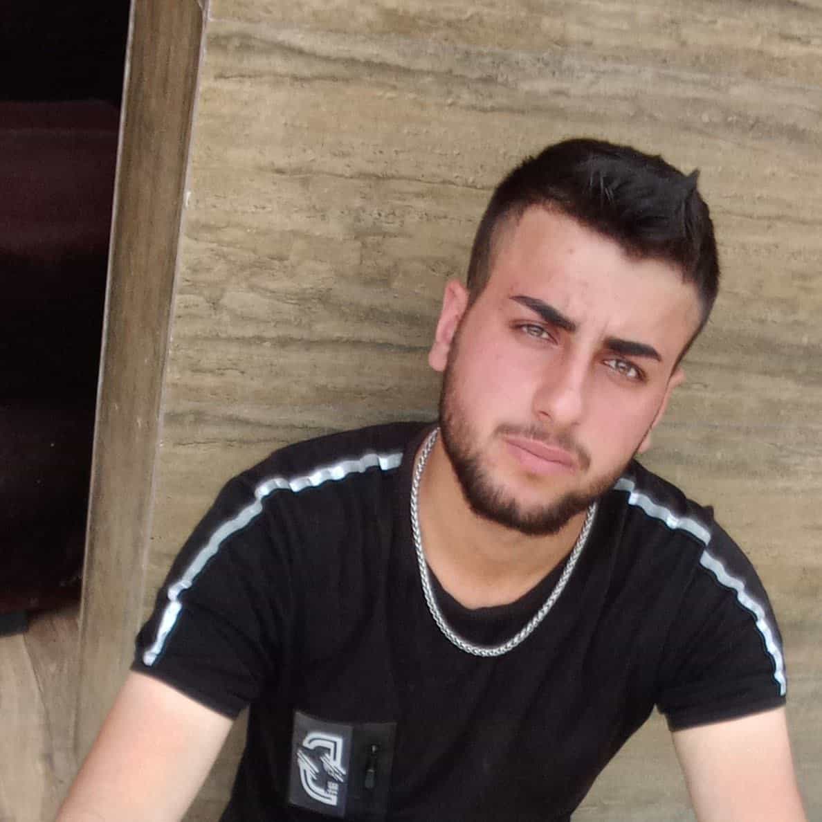 پویا
