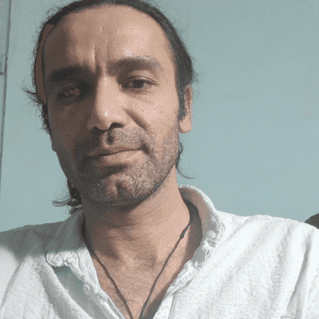 علیرضا