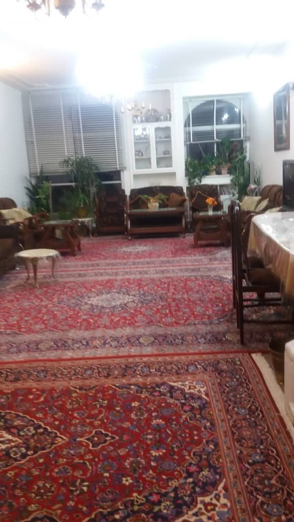 اجاره منزل مبله در جمهوری اصفهان -دوخوابه طبقه اول