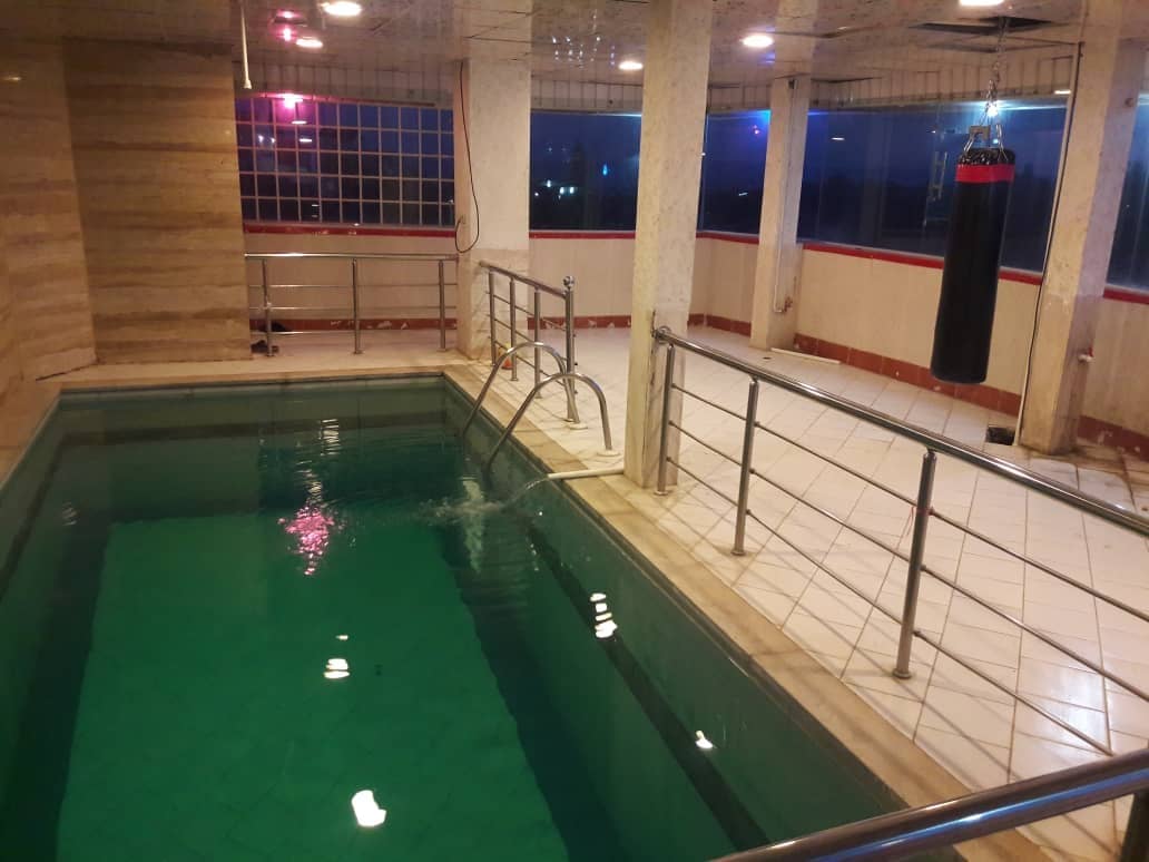 اجاره ویلا با استخرسر پوشیده در کوشک زر کردان