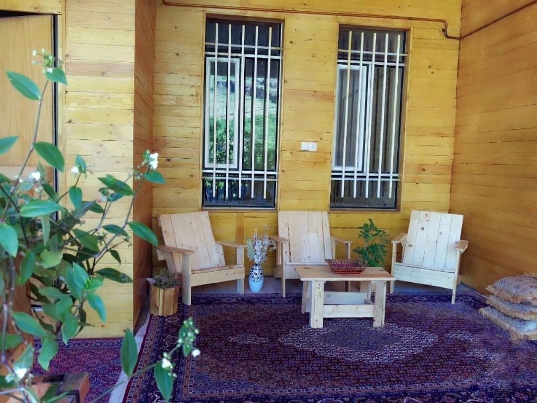 اجاره منزل مبله چوبی در خانقاه پاوه-دوخوابه طبقه اول