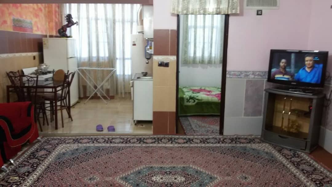 اجاره منزل مبله دوخوابه طبقه ی اول  در مدرس همدان