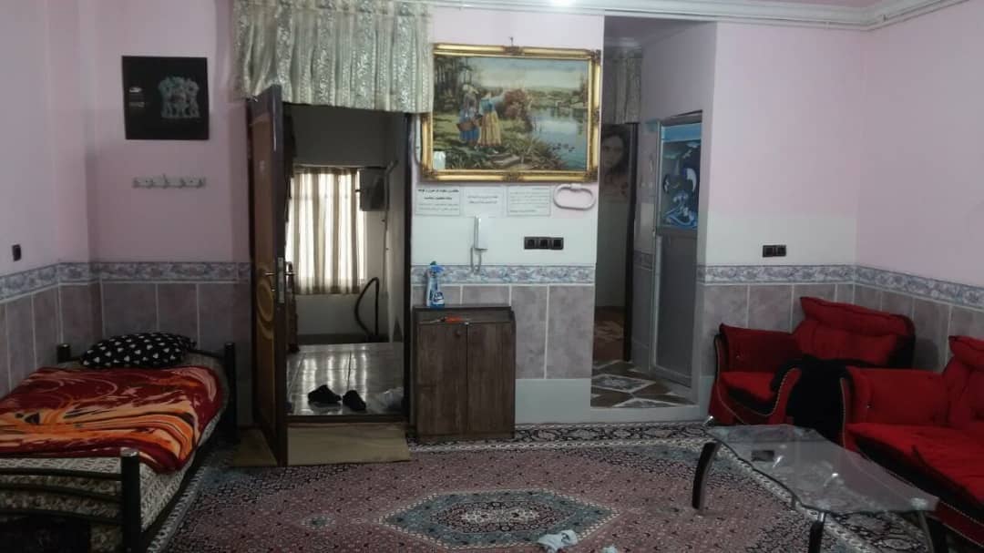 اجاره منزل مبله دوخوابه طبقه ی اول  در مدرس همدان