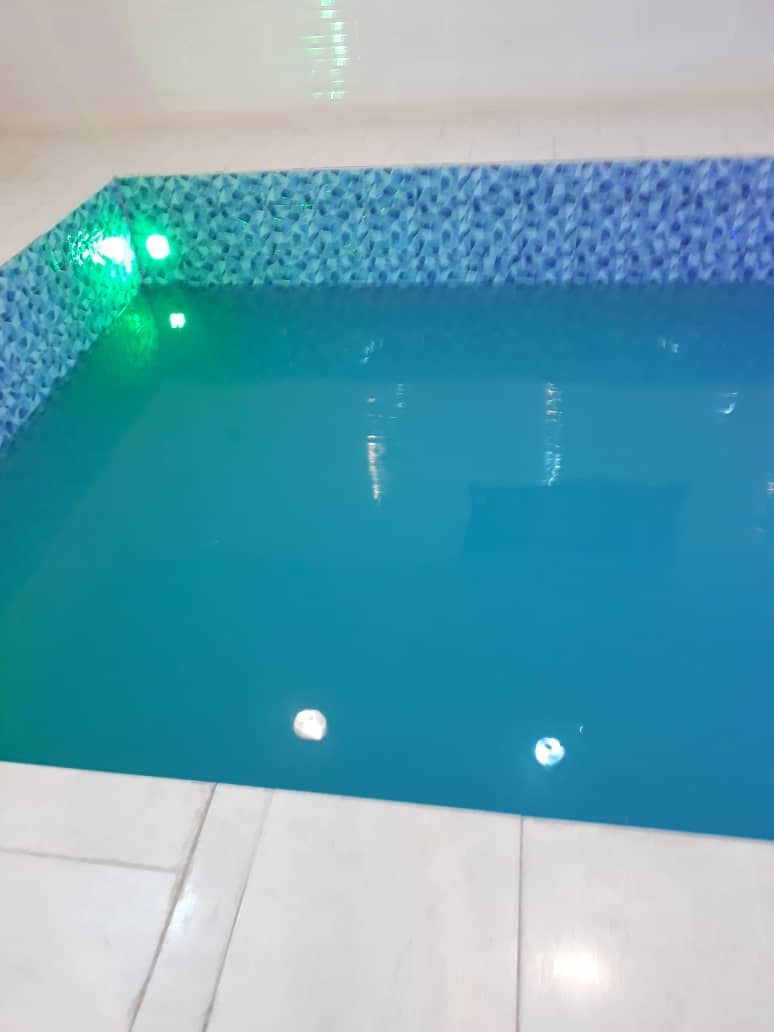 اجاره ویلا با استخرسر پوشیده در تیون شیراز 