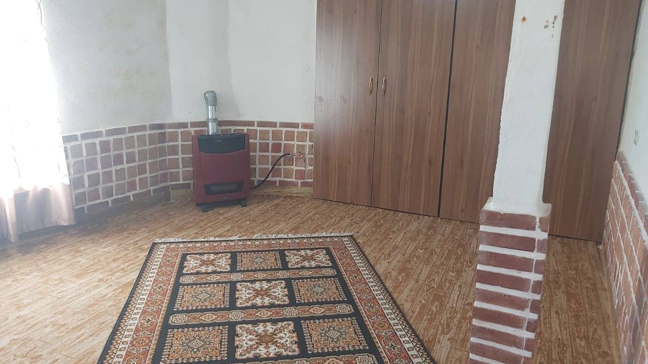 اجاره سوئیت سنتی یک خوابه در کاخ اردشیر بابکان فیروزآباد-همکف