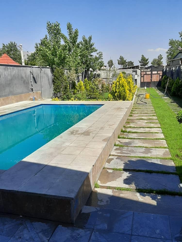 اجاره باغ با استخر آبگرم در شهرک آرتی کردان 