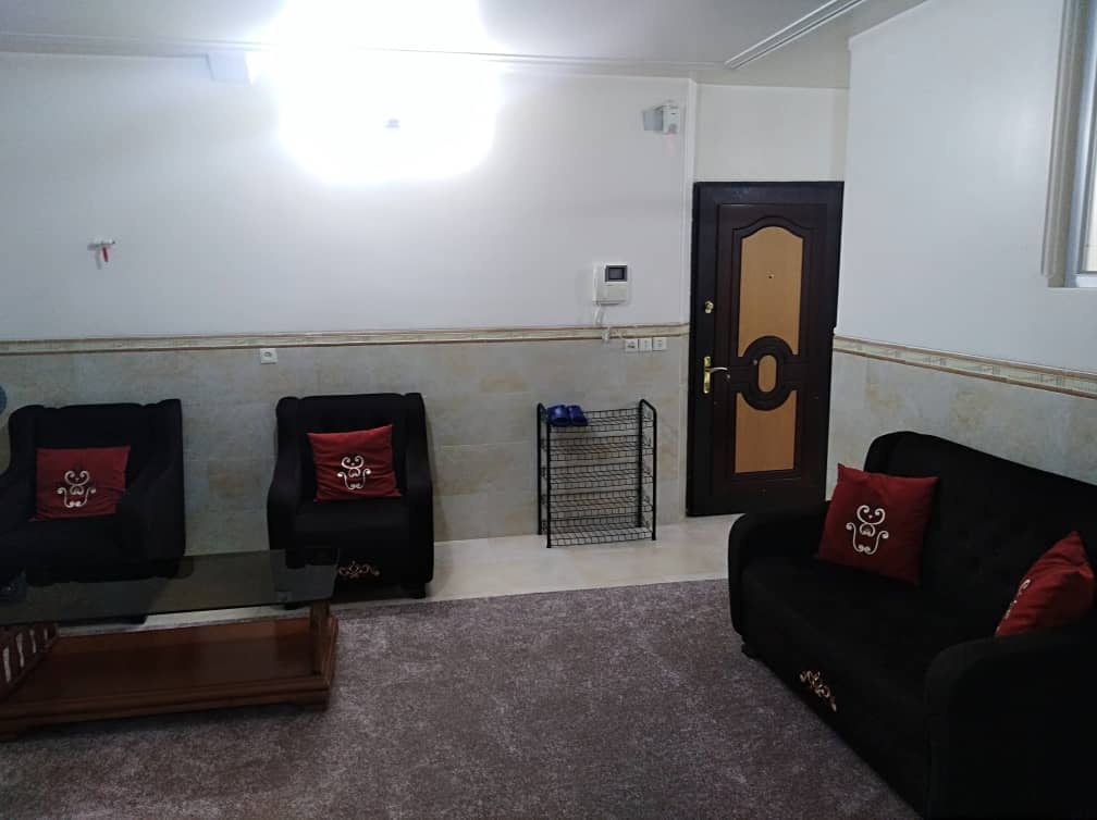 اجاره منزل مبله در 22 بهمن مرودشت -دوخوابه طبقه ی دوم