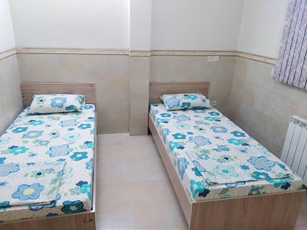 اجاره منزل مبله در 22 بهمن مرودشت -دوخوابه طبقه ی دوم