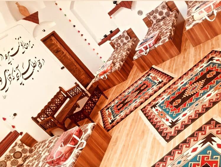 اجاره خانه بومگردی در دروازه اصفهان کاشان