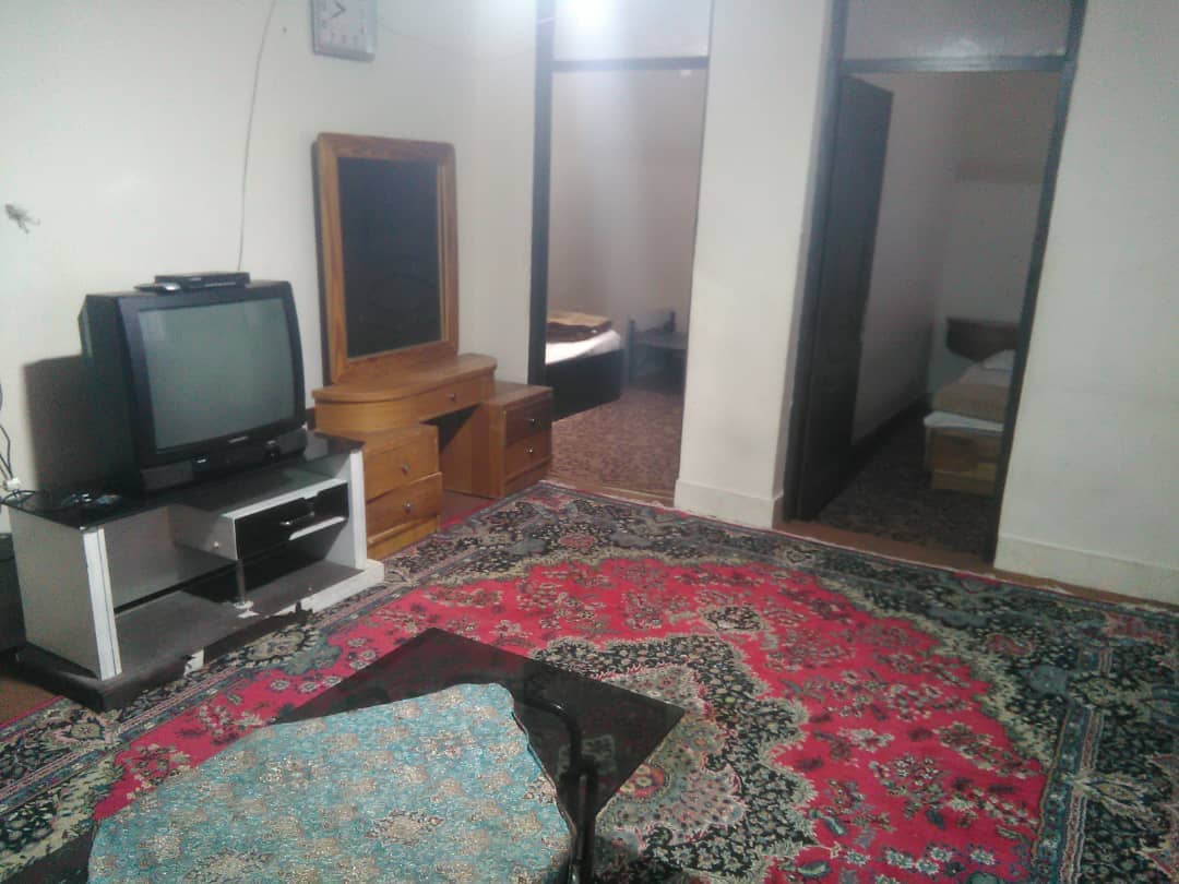 اجاره اپارتمان مبله دوخوابه در سه راه نمازی شیراز - همکف