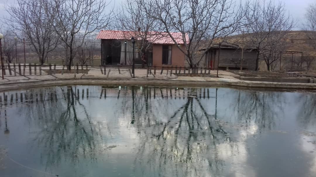 اجاره سوئیت vip در باغ خوشمکان سپیدان - پایین