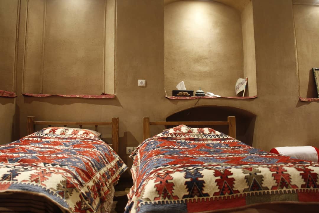 اجاره اقامتگاه بومگردی در روستای مبارکه - اتاق زمستان