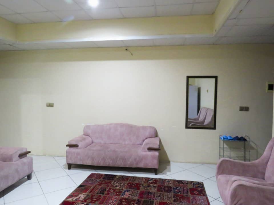 اجاره آپارتمان سه خوابه در آزادگان کرمان- پنج تخته