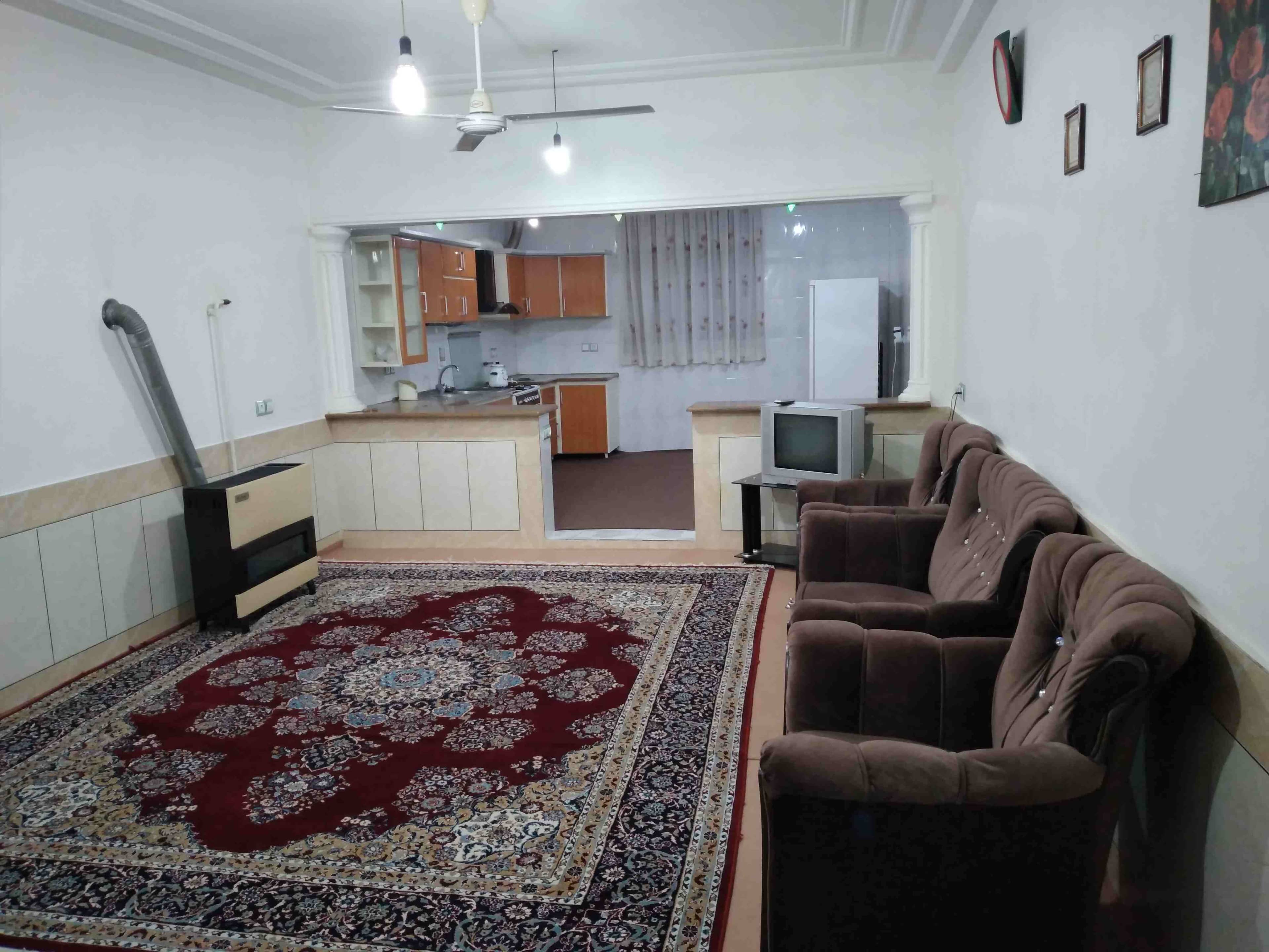 اجاره سوئیت مبله ویلایی یک خوابه  در بعثت مینودشت -همکف