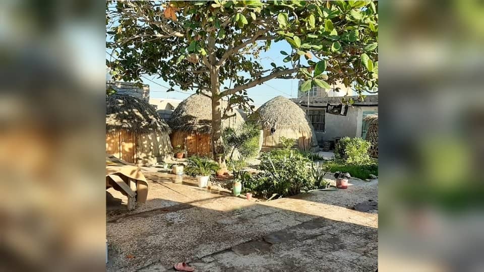 اجاره اقامتگاه بومگردی در جزیره هرمز کف خواب دار