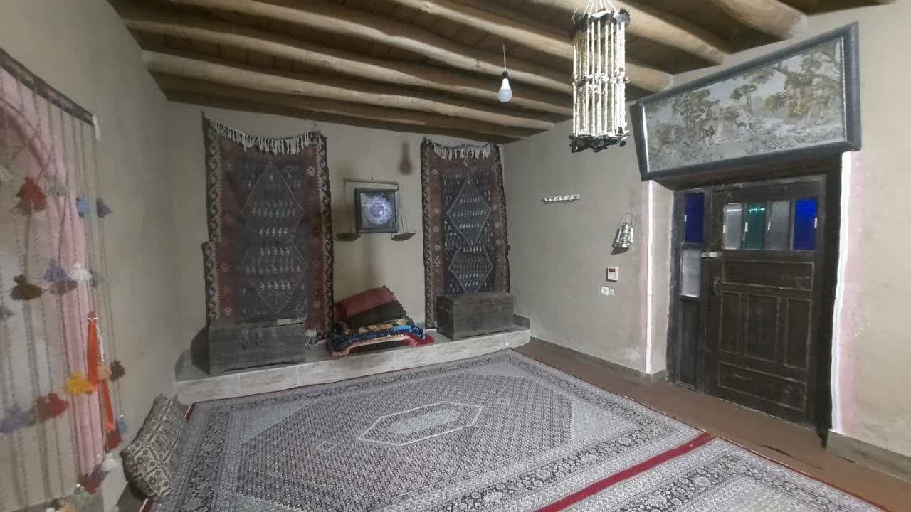 اجاره اقامتگاه بومگردی در انگوران دندی - جیران ننه