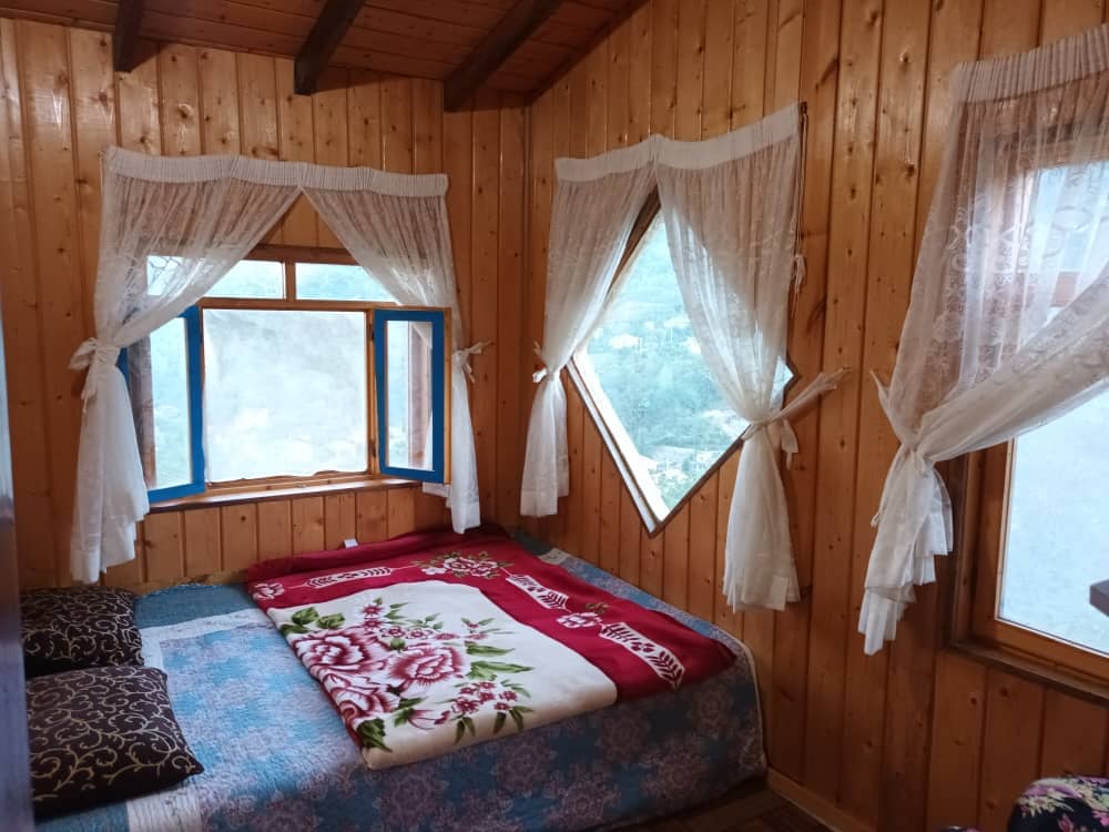 اجاره کلبه چوبی جنگلی در رامسر