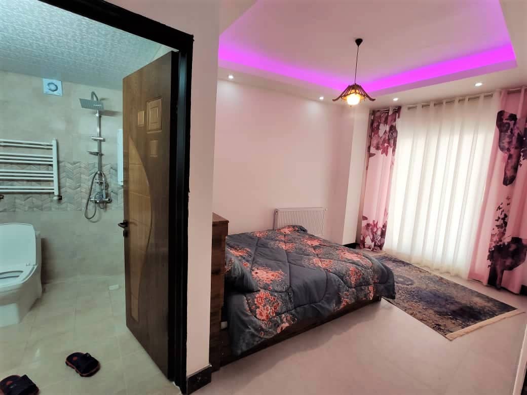 اجاره ویلا با استخر سرپوشیده چهارخوابه در شهرک تهمان سرخرود