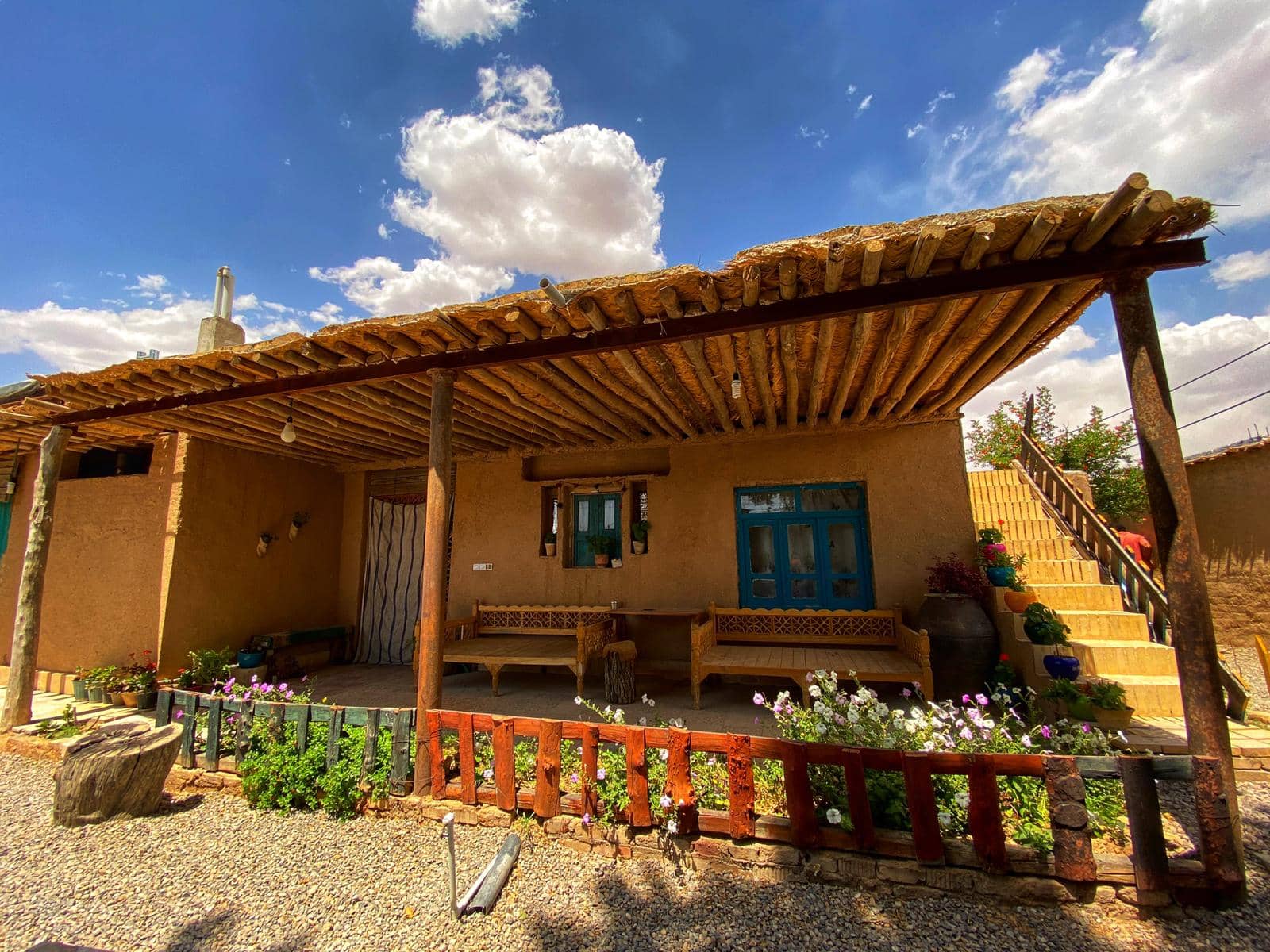 اجاره اتاق سنتی در پاسارگاد - ماهزاده