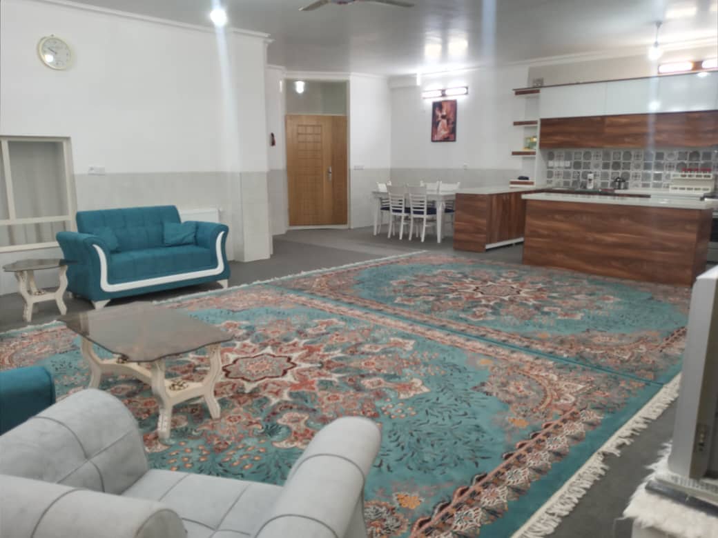 اجاره منزل ویلایی دو خواب در خیابان انقلاب یزد  - ایمان