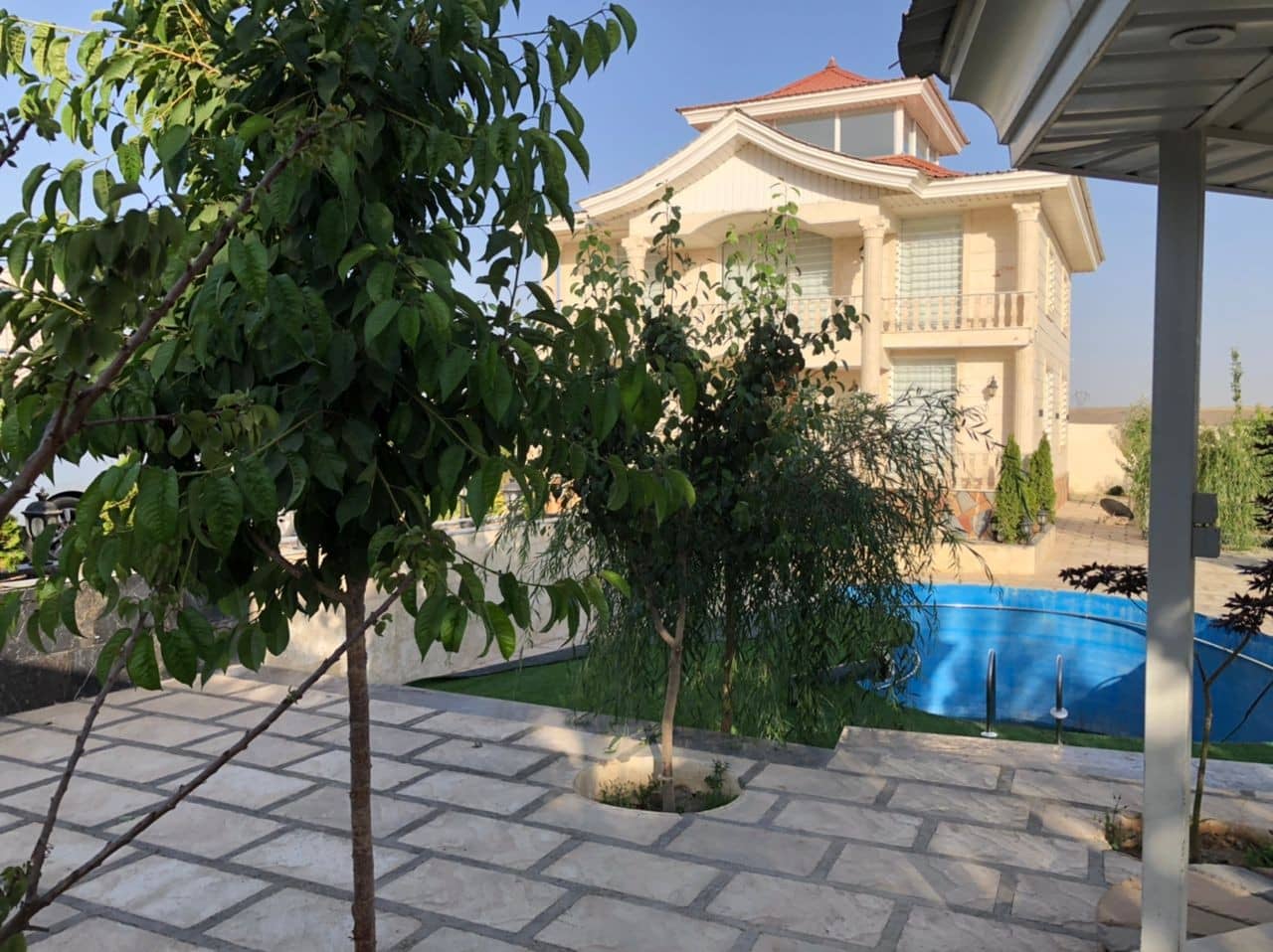 اجاره ویلا استخر روباز در ده سربندان دماوند