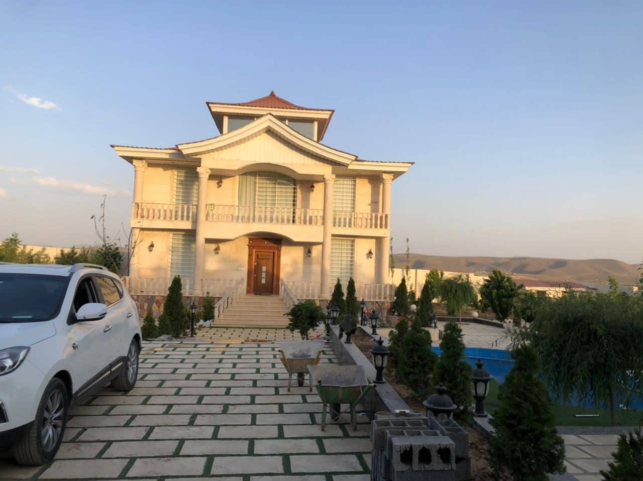 اجاره ویلا استخر روباز در ده سربندان دماوند