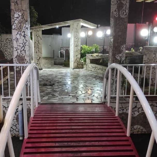 اجاره ویلا استخر سرپوشیده در محله ملک آباد باغ بهادران