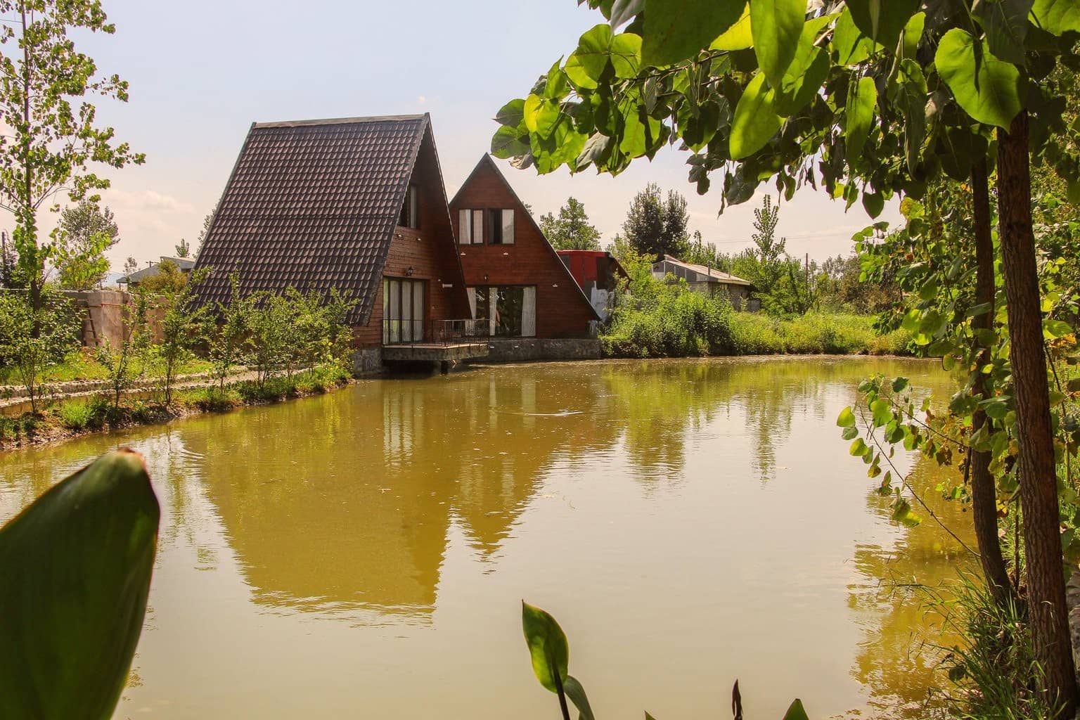 اجاره کلبه در روستای آقاسید شریف رشت - کلبه سوئیسی