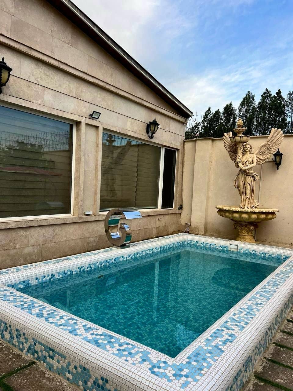 اجاره ویلا استخر روباز در سهیلیه کردان