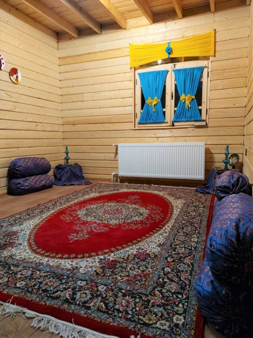 اجاره کلبه چوبی جنگلی در روستا توتکی سیاهکل - 30متر