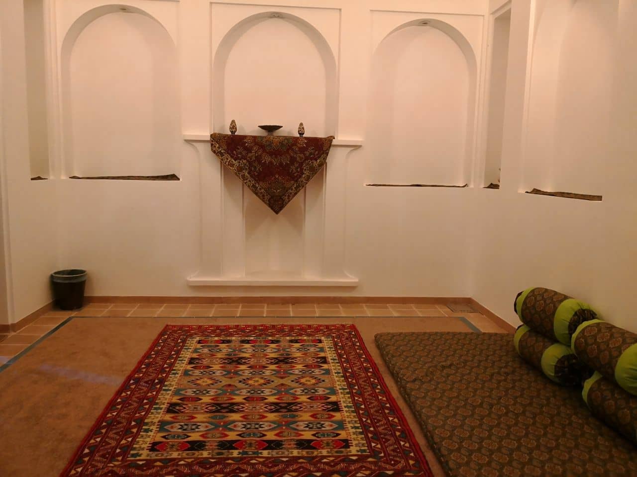 اجاره اتاق سنتی در بلوار امام خمینی اردستان