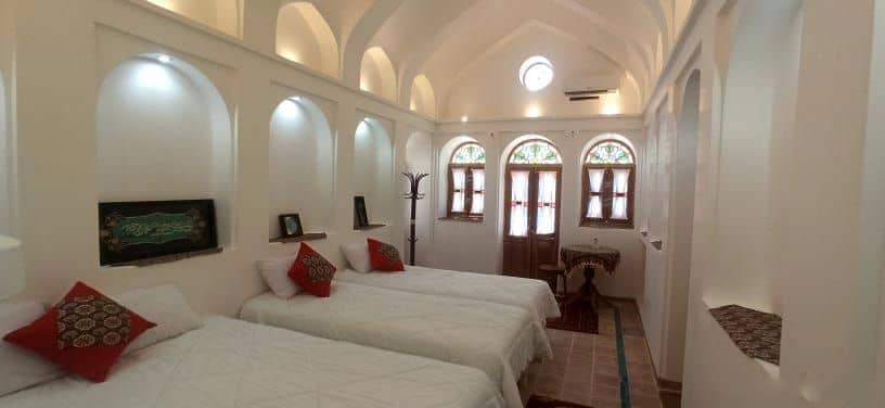 اجاره اقامتگاه بوم گردی سنتی در اردستان - 4 تخته