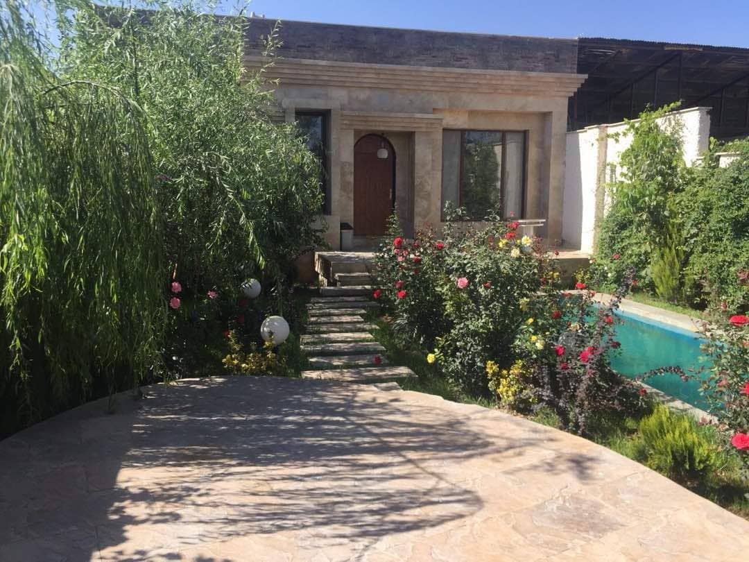 اجاره ویلای شیک و تمیز در کرج