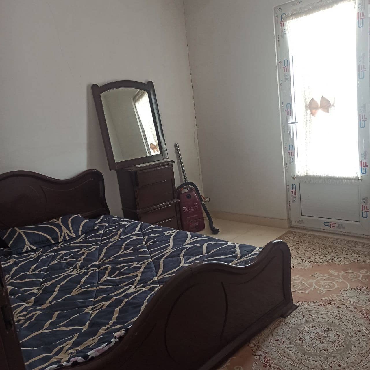 اجاره ویلا با استخرروباز آبگرم در کردان - لشکر آباد