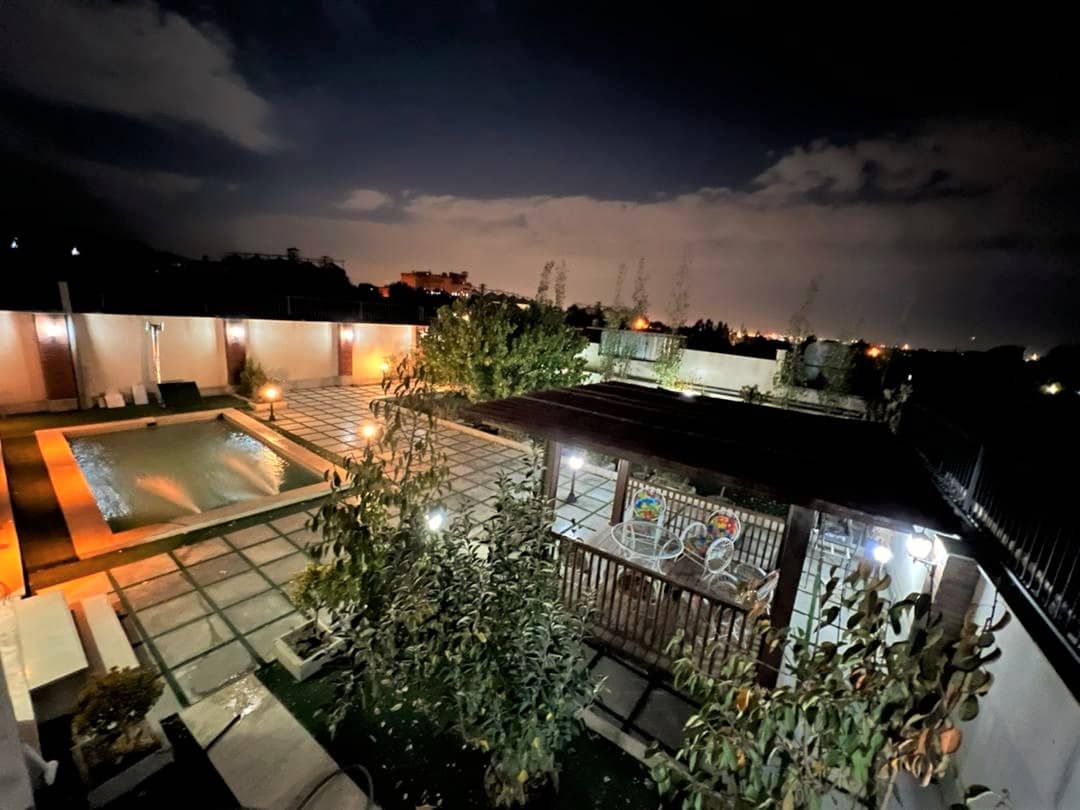 اجاره ویلا 2 خواب با استخرروباز آبگرم در کردان