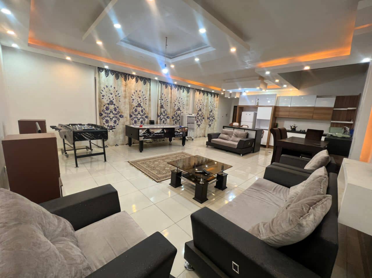 اجاره ویلا 2 خواب با استخرروباز آبگرم در کردان