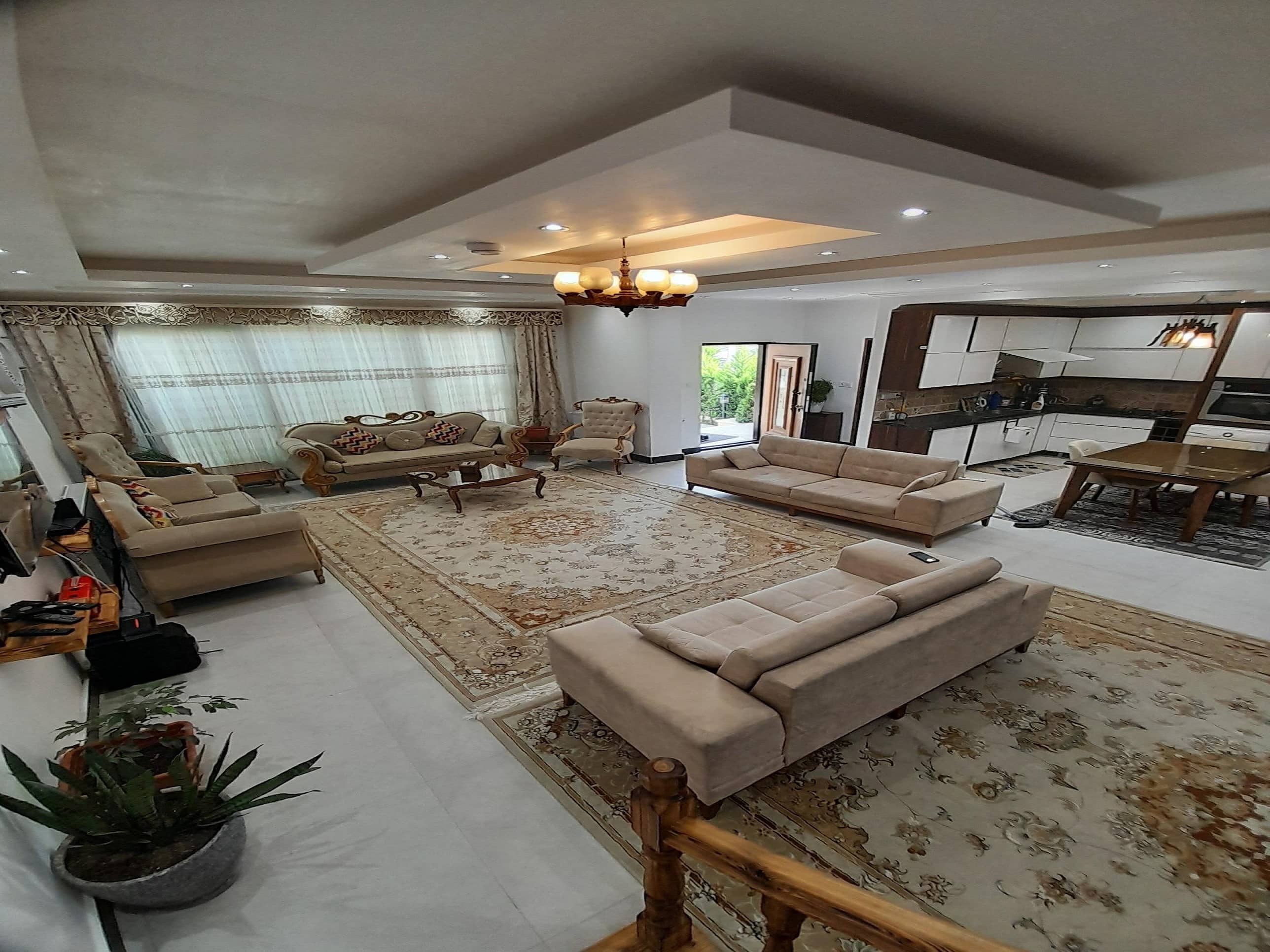 ویلا استخردار چهارخواب شهرکی