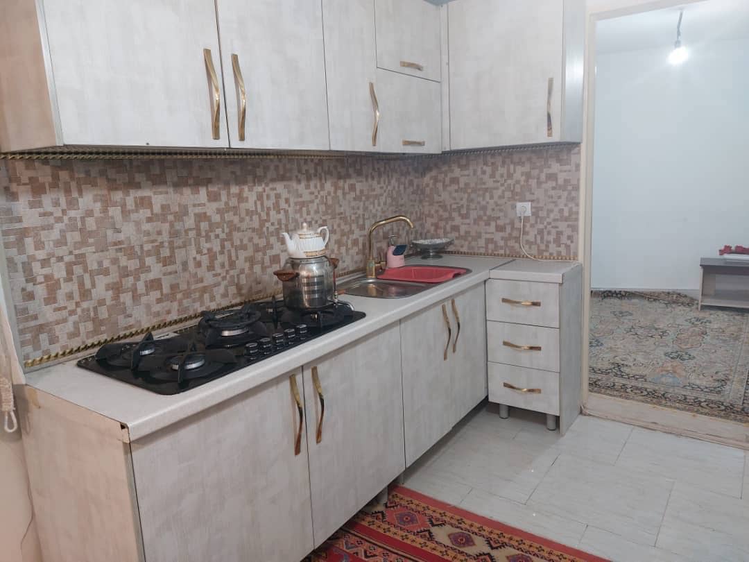 اجاره ویلا باغ در روستای اسفند آباد ملارد - 65 متر