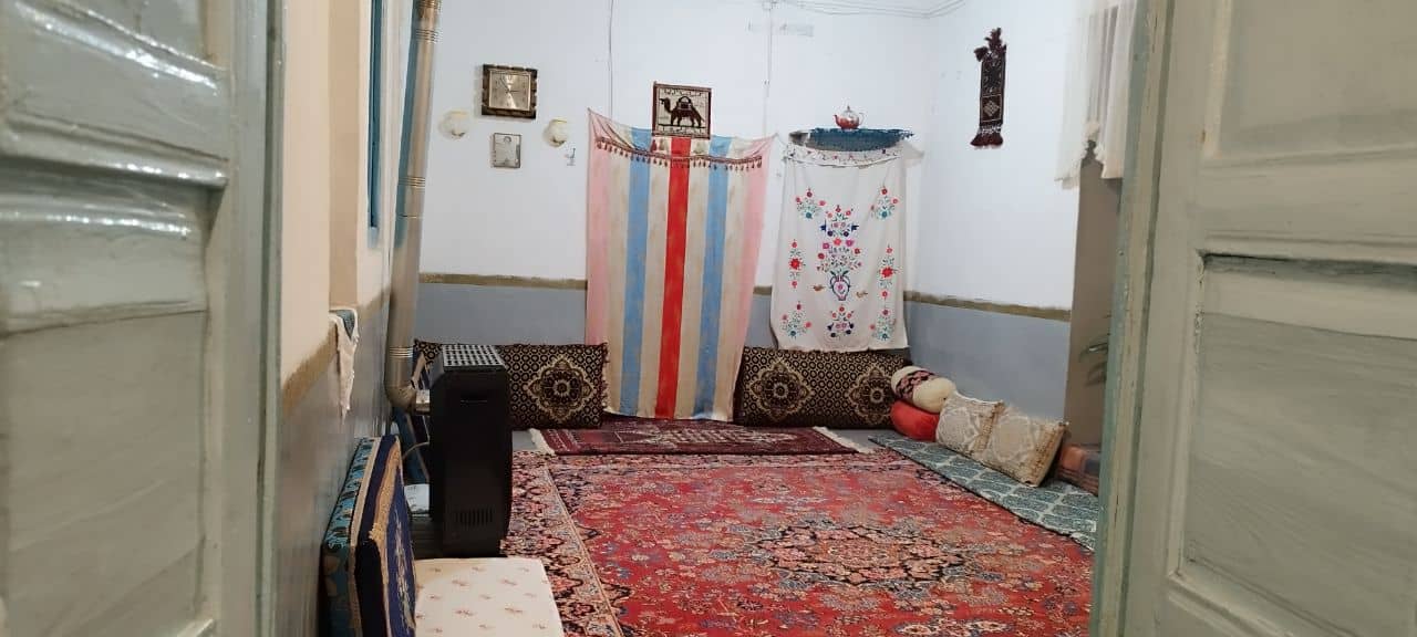 اجاره بومگردی سنتی در روستا فروتقه کاشمر - 15 متری