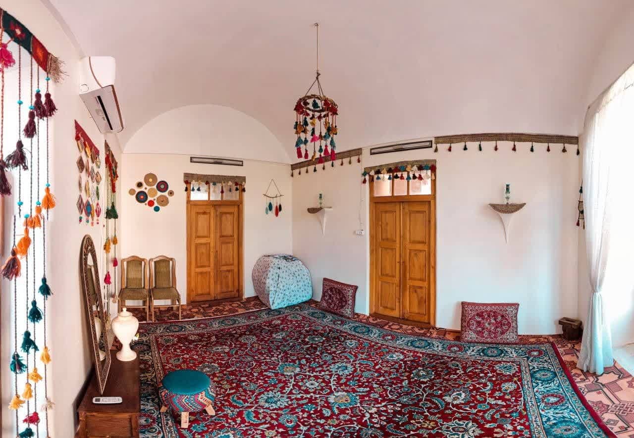 اجاره بومگردی سنتی در تفت - 19متر