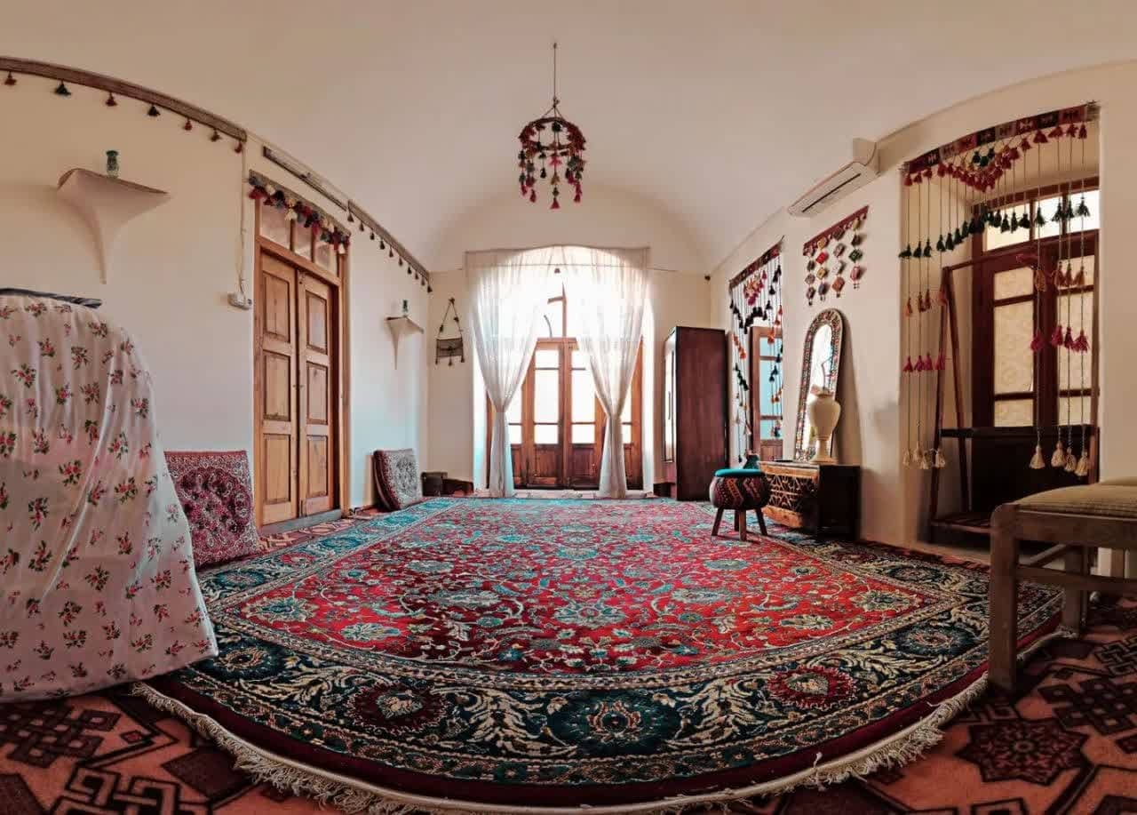 اجاره بومگردی سنتی در تفت - 19متر