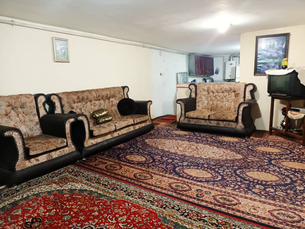 اجاره ویلا باغ استخرروباز در هماشهر - سپیدان